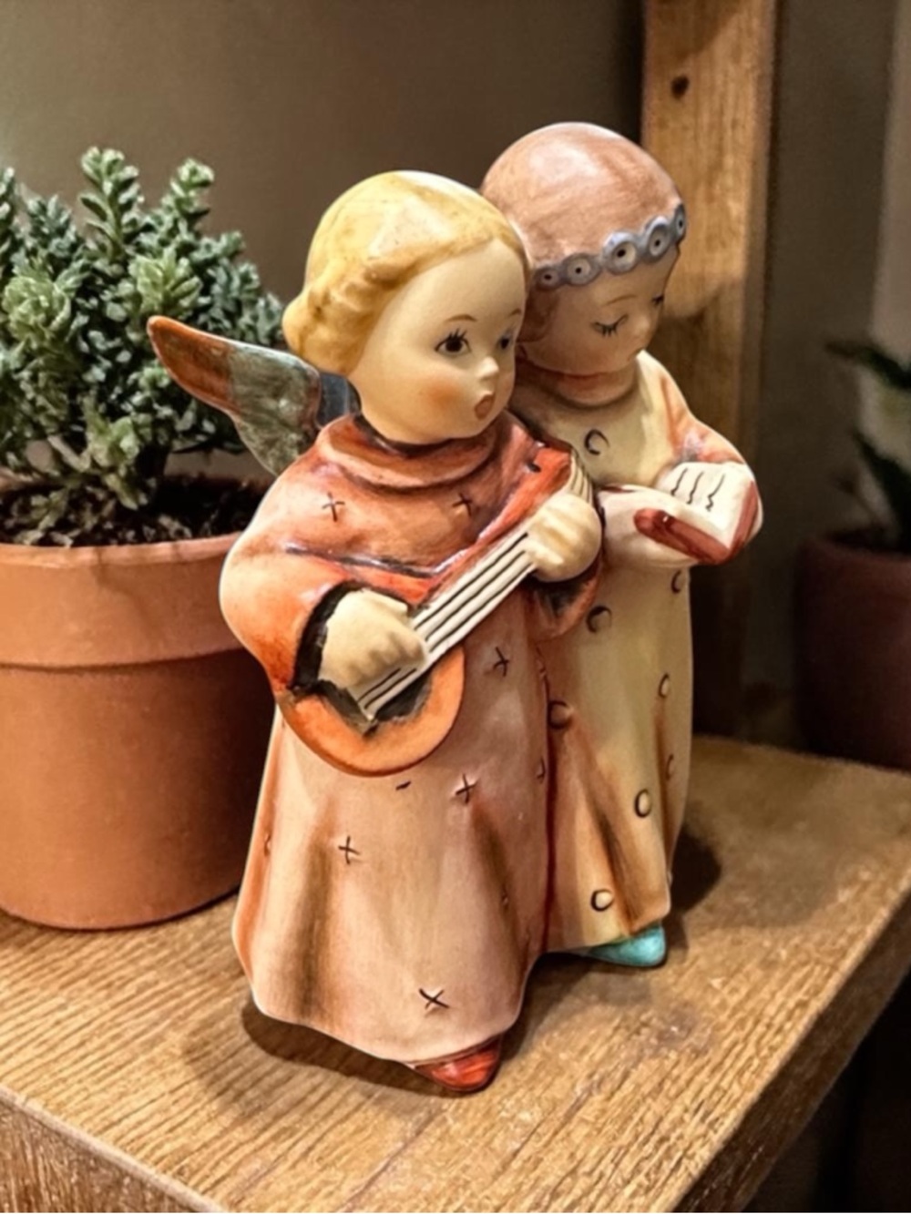 Vintage Goebel Hummel “Angelic Song” HUM 144 W Germany Musical Figurine
